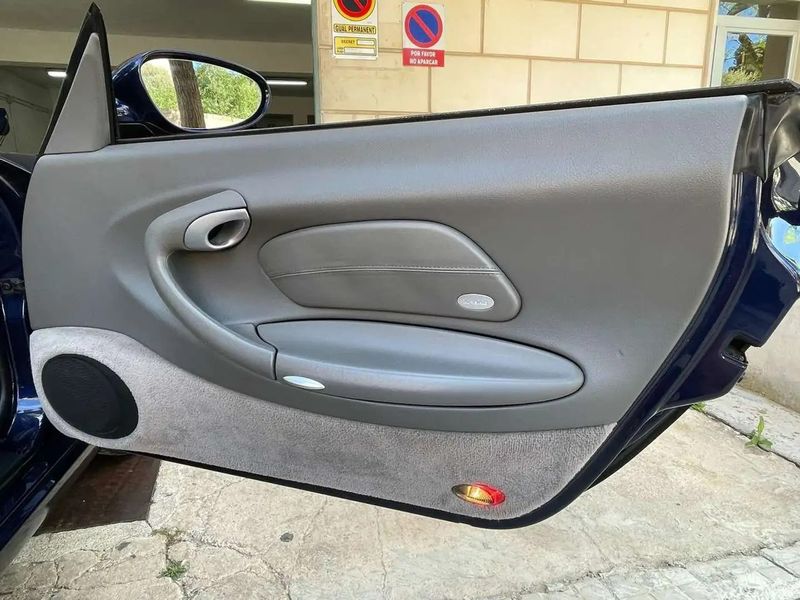 Porsche 911 Carrera Cabrio • 2004 • 154,800 km 4