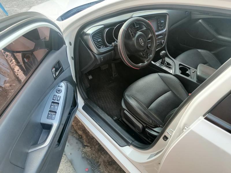 Kia Optima • 2014 • 75,494 km 6