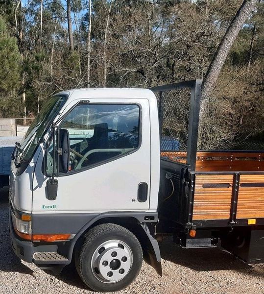 Mitsubishi Vanwagon • 2000 • 190,000 km 2