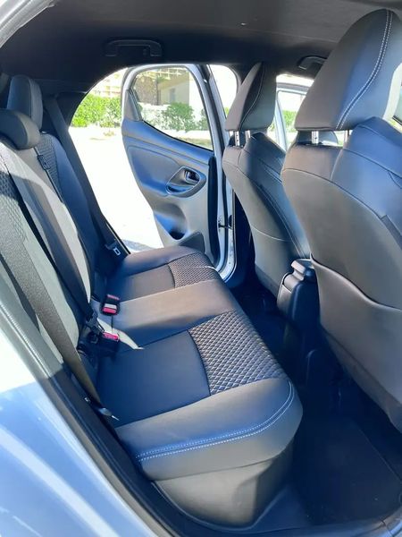 Toyota Yaris • 2021 • 8,400 km 5