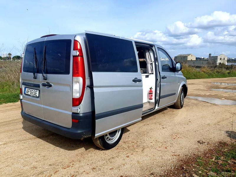 Mercedes-Benz 210 Van • 2013 • 80,000 km 2