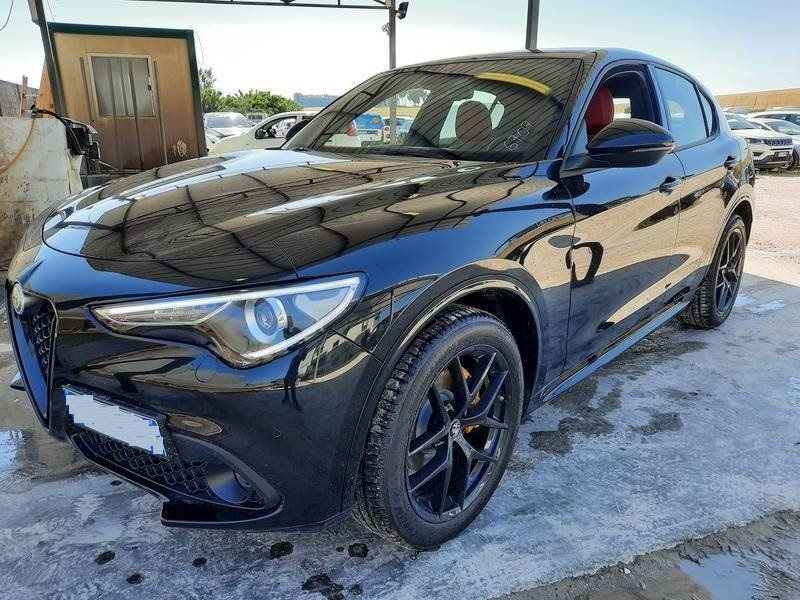 Alfa Romeo Stelvio • 2021 • 33,000 km 1