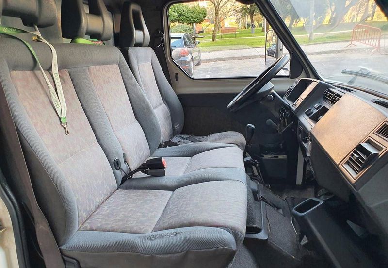 Nissan Trade • 1998 • 250,000 km 3