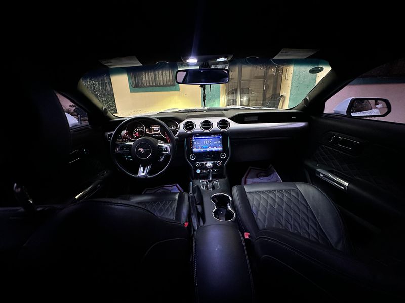 Ford Mustang • 2016 • 10,000 km 5