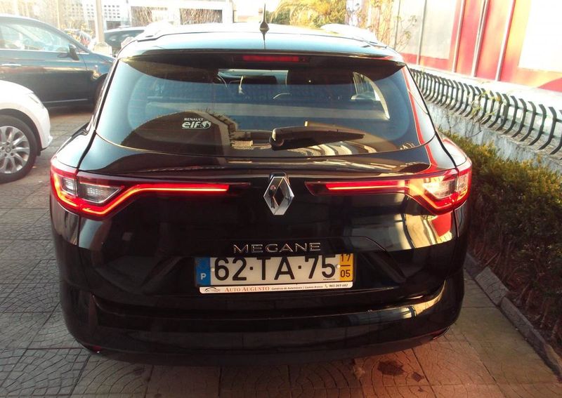 Renault Mégane • 2017 • 39,999 km 4