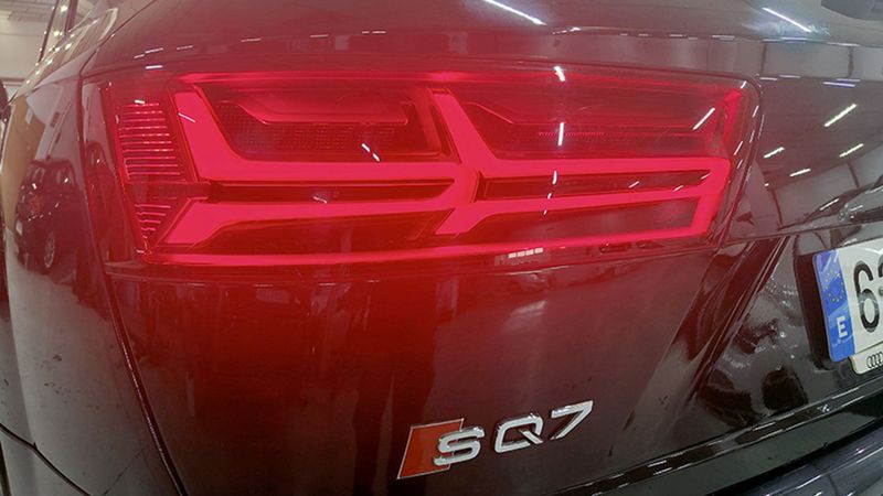 Audi SQ7 • 2018 • 108,000 km 12