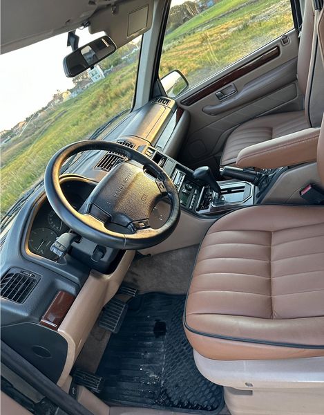 Land Rover Range Rover • 2001 • 200,000 km 2