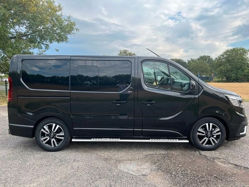 Renault 10 • 2021 • 56,000 km 2