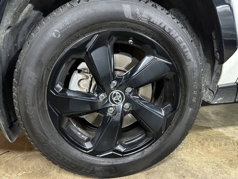 Toyota RAV4 • 2019 • 146,000 km 10