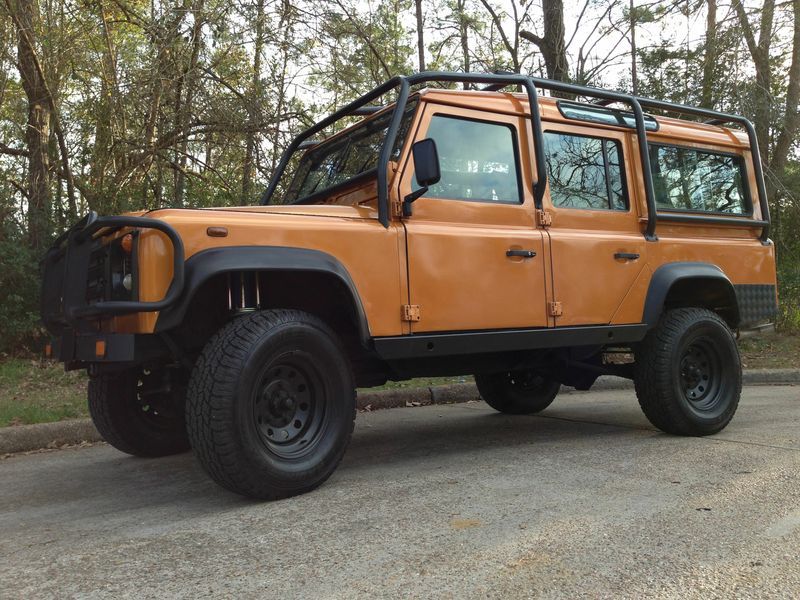 Land Rover Defender • 1985 • 71,090 km 6