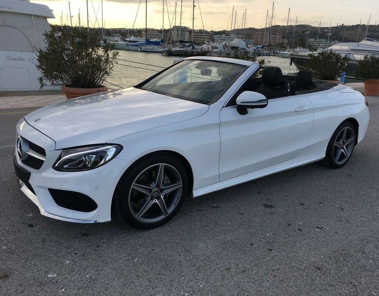 Mercedes-Benz C-Class • 2018 • 119,000 km 3