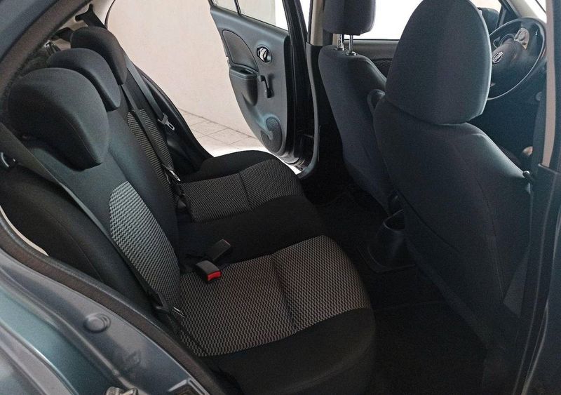 Nissan Micra • 2015 • 60,000 km 3