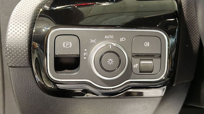 Mercedes-Benz A-Class • 2021 • 78,888 km 13