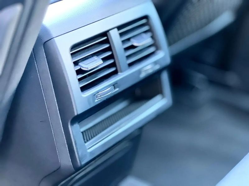 Volkswagen Touareg • 2020 • 69,000 km 6