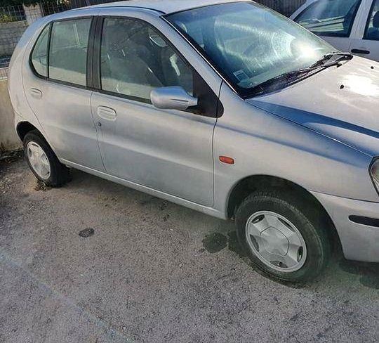 Toyota Starlet • 2002 • 169,999 km 3