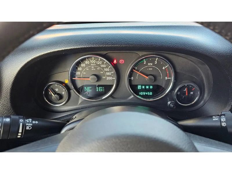 Jeep Wrangler • 2013 • 109,500 km 9