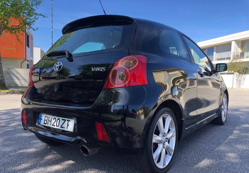 Toyota Yaris • 2007 • 188,000 km 2