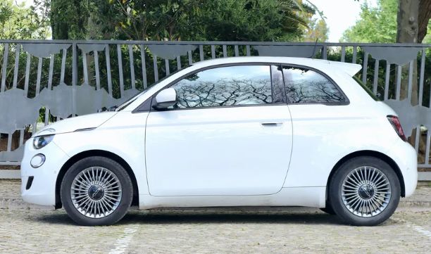 Fiat 500e • 2021 • 42,898 km 1