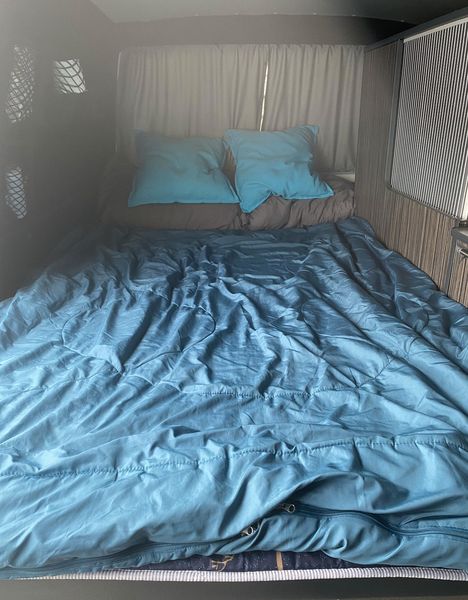 Volkswagen T4 • 1993 • 200,000 km 2