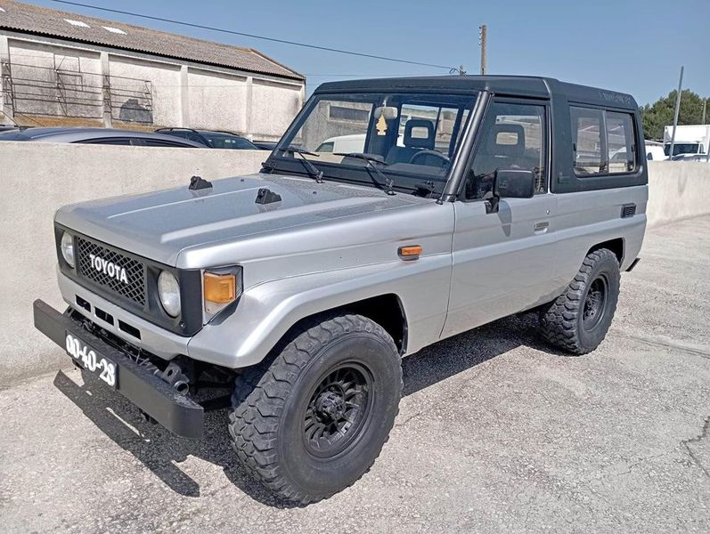 Toyota Land Cruiser • 1988 • 200,000 km 1