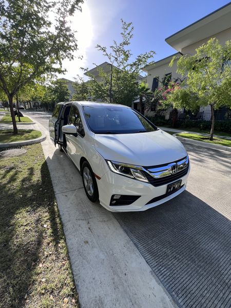 Honda Odyssey • 2020 • 42,000 mi 10