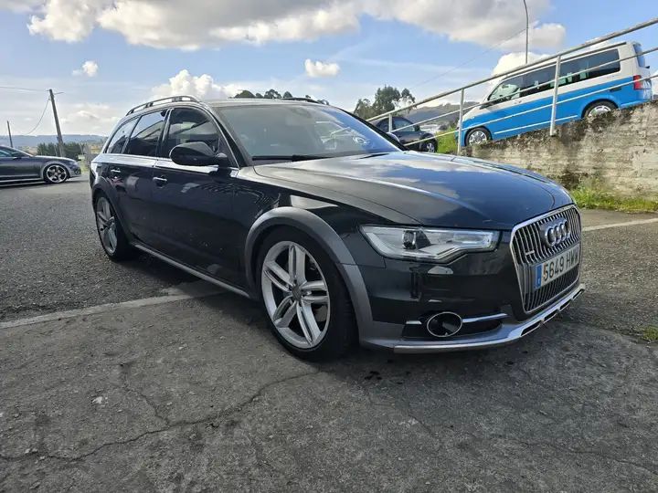 Audi A6 Allroad • 2014 • 240,000 km 1