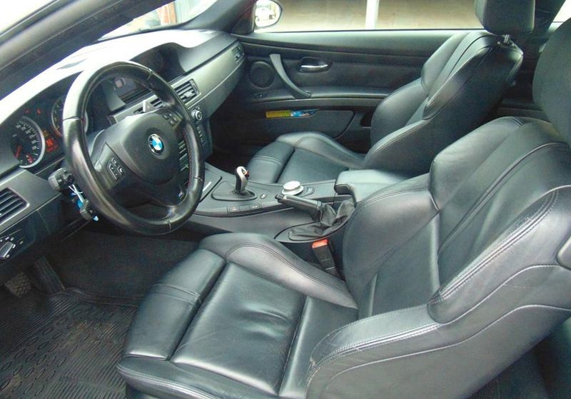 BMW M3 • 2008 • 40,000 km 2