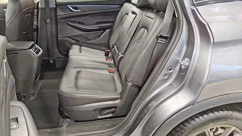 DFSK All New Glory SUV • 2025 • 4,910 km 5