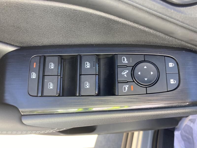 Nissan Qashqai • 2023 • 21,557 km 21