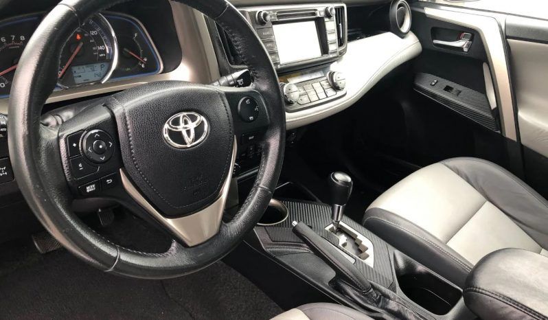 Toyota RAV4 • 2015 • 53,256 km 2