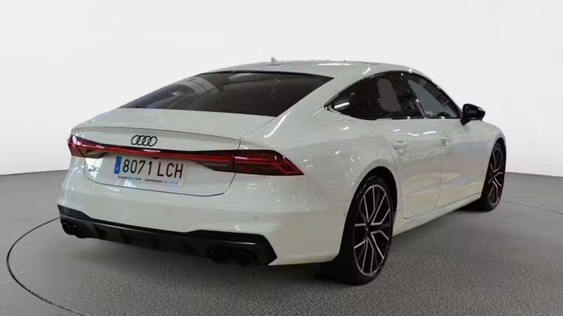 Audi S7 • 2019 • 100,005 km 2