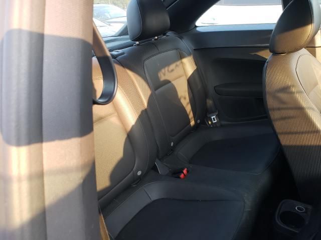 Volkswagen Beetle • 2014 • 10,000 mi 6