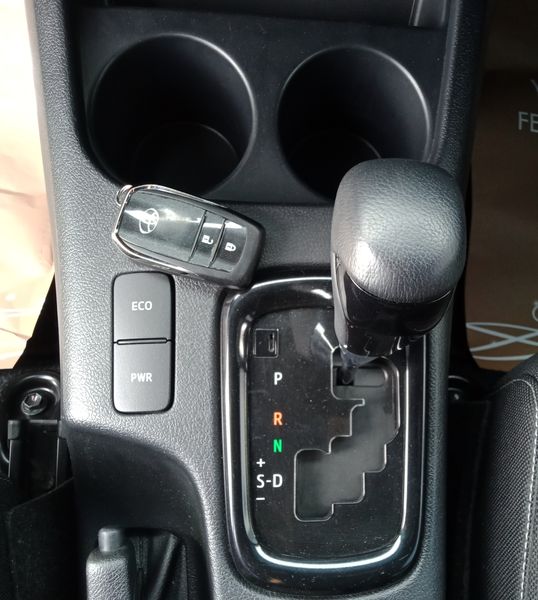 Toyota Hilux • 2022 • 0 km 25