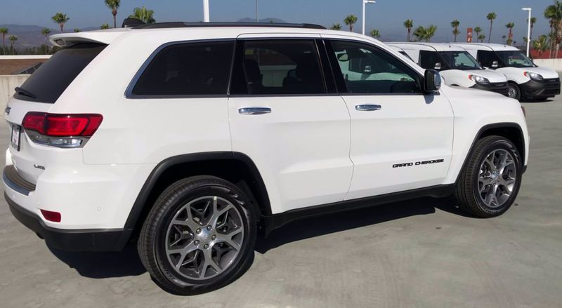 Jeep Grand Cherokee • 2019 • 3,245 km 3