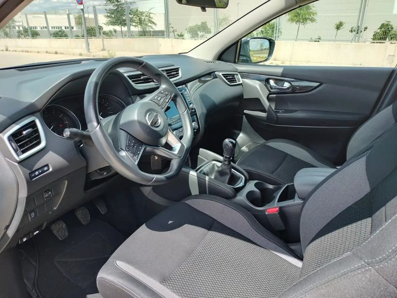 Nissan Qashqai • 2020 • 47,200 km 9