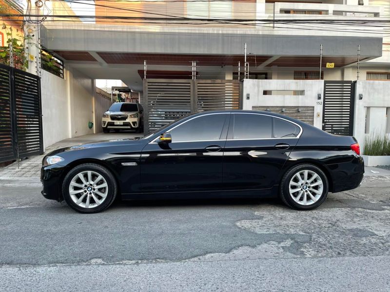 BMW 520D • 2015 • 53 km 6