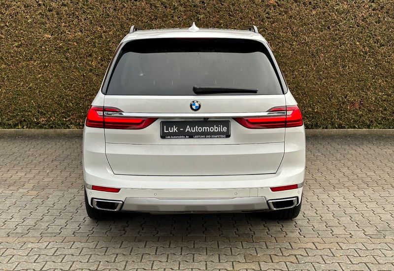 BMW X7 • 2019 • 82,000 km 7