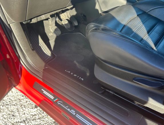 Alfa Romeo Giulietta • 2015 • 133,200 km 4