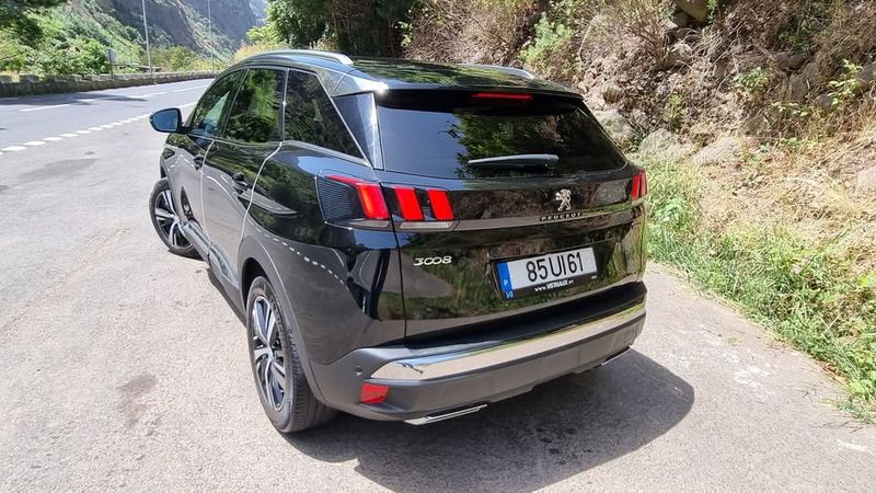 Peugeot 3008 • 2018 • 49,000 km 4