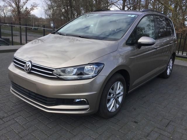 Volkswagen Touran • 2018 • 92,500 km 1