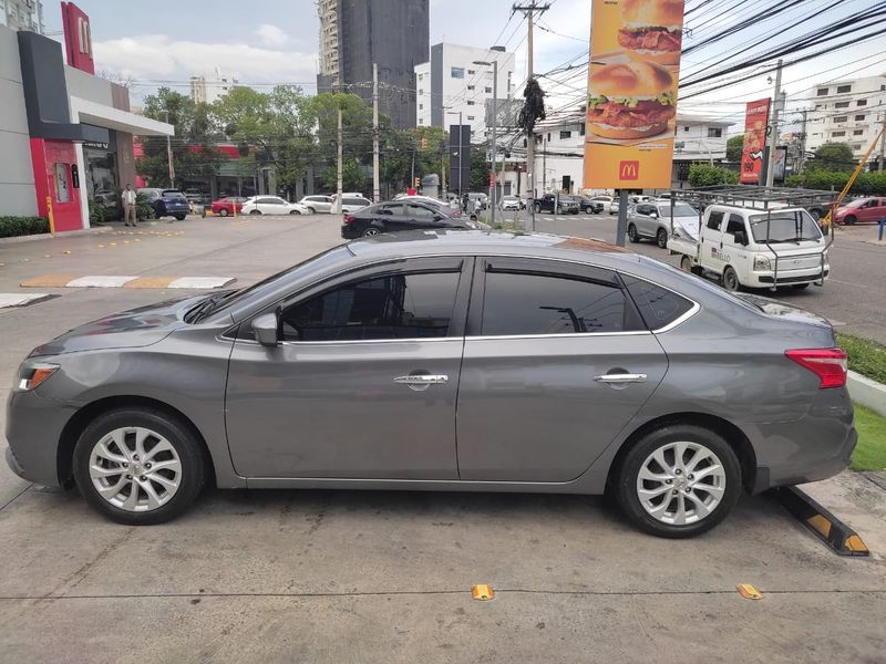 Nissan Sentra • 2018 • 169,219 km 5