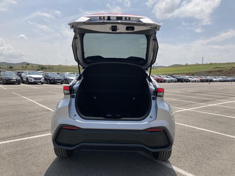 Toyota C-HR • 2024 • 28,374 km 13