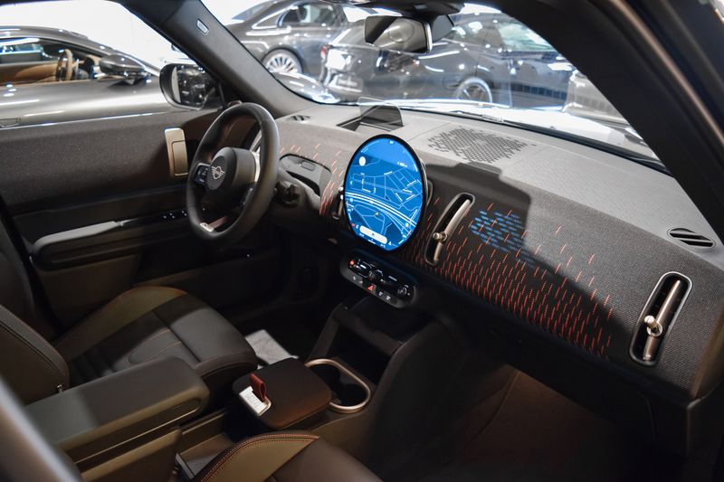 MINI Countryman • 2024 • 4,050 km 4