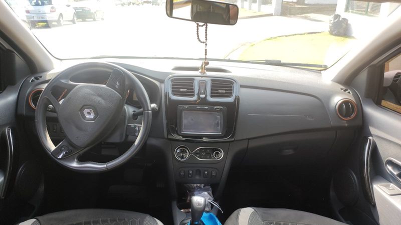 Renault Sandero • 2018 • 107,000 km 6