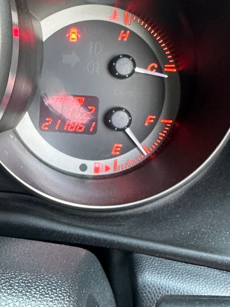 Mazda 3 • 2010 • 211,860 km 9