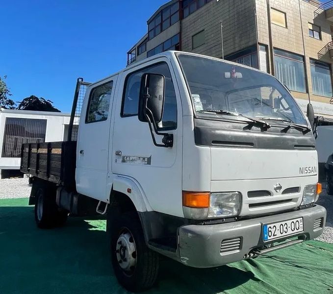 Nissan Cabstar E - T • 2000 • 249,000 km 3