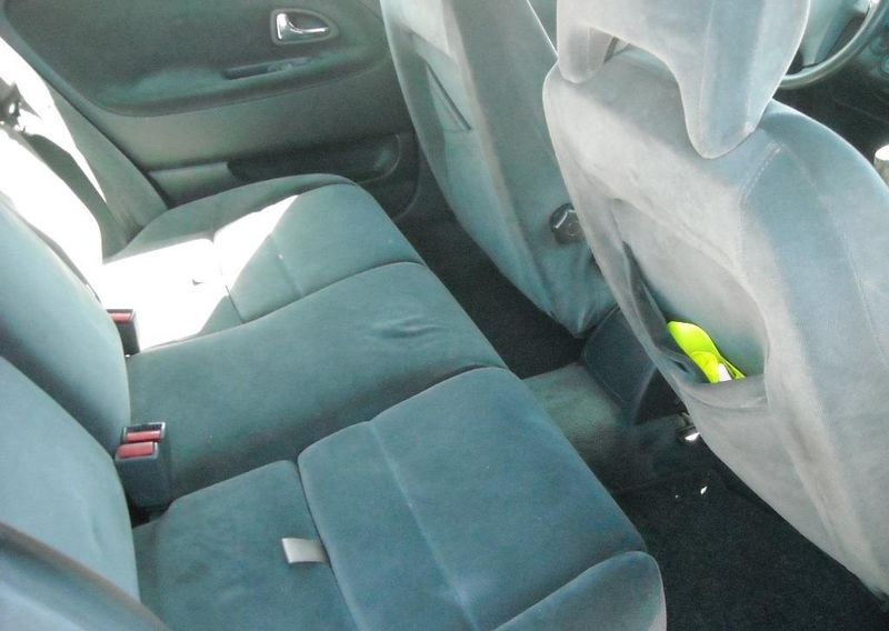 Volvo S40 • 1998 • 20,000 km 2