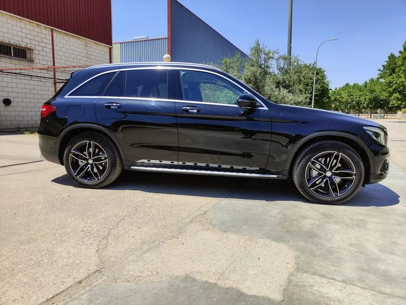 Mercedes-Benz GLC-Class • 2017 • 142,000 km 2