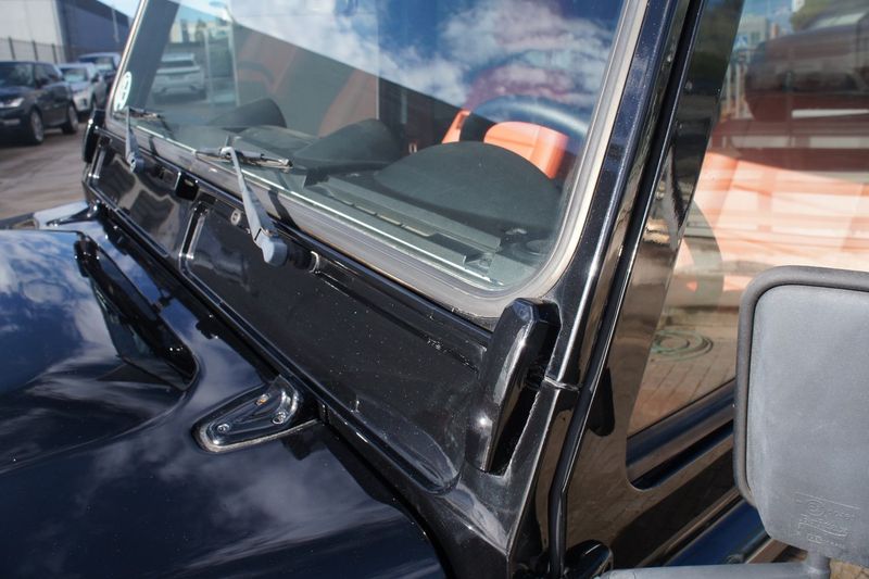 Land Rover Defender • 2012 • 80,000 km 24