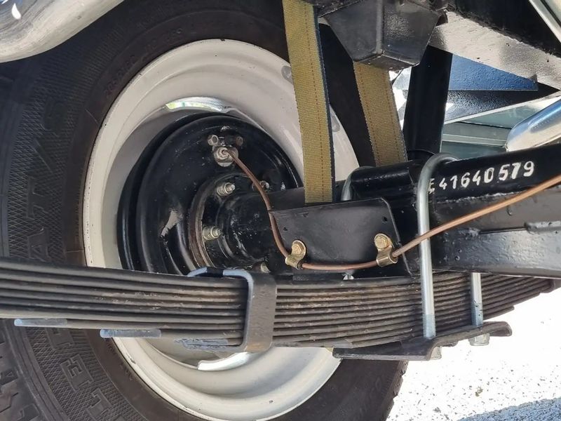 Land Rover LR3 • 1976 • 65,800 km 15